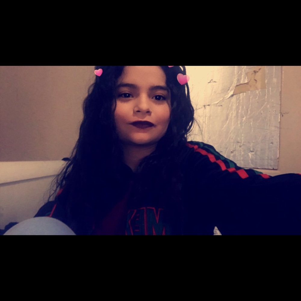 Meet your Posher, Stephanie